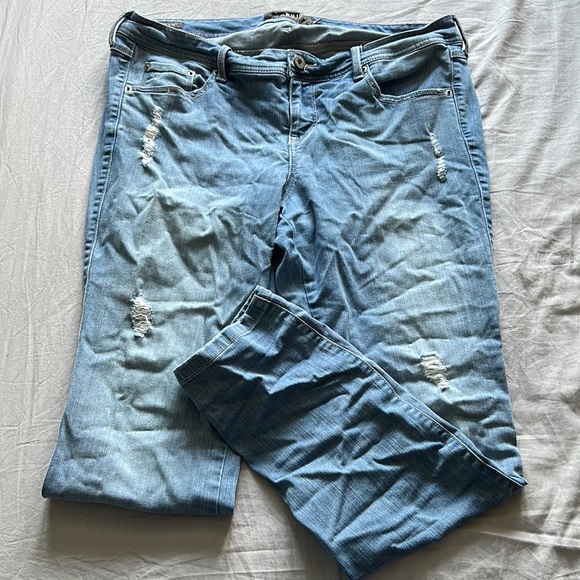 Torrid Luxe skinny jeans, light wash, 16R - Picture 1 of 4